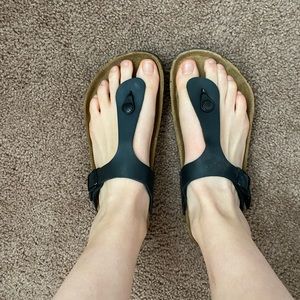 Birkenstock Women’s Gizeh Size 9 Black